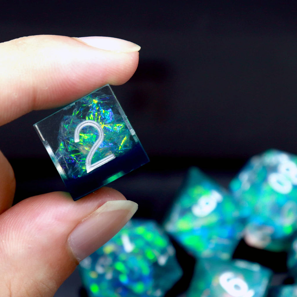 Haxtec DND Dice Set Sharp Edge Resin Dice Iridecent Inclusion with Dice Case Green D&D Dice for RPG Role Playing Games Compatible with Dungeons and Dragons Gift Galaxy Series