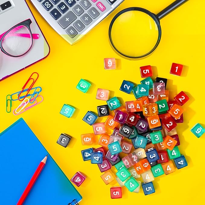Poen 100 Pcs 16mm Dice Set Bulk, 6 Sided Standard Colored Dices with Numbers, D6 Polyhedral Games Dice for Board Games, Parties (Transparent Color)
