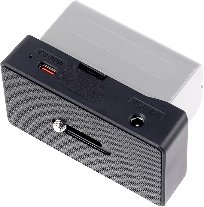 Foto4easy NP-F Battery Power Plate for NP-F970 NP-F960 NP-F770 NP-F550 NP-F570,DC 8V 12V USB-C Outputs 1/4" Cold Shoe Mount